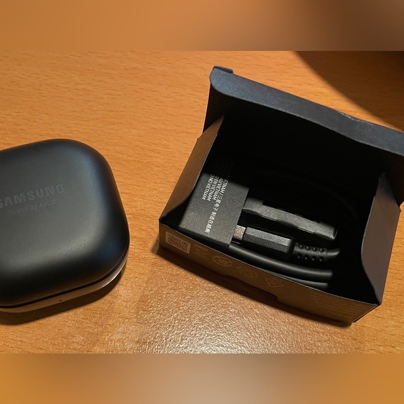 SAMSUNG Galaxy Buds Pro Bluetooth Earbuds - Phantom Black - Picture 3 of 3